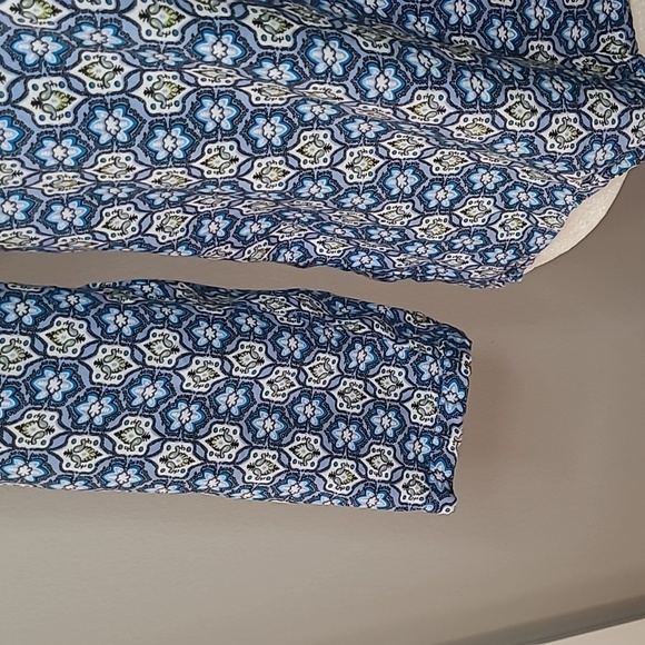 Lightweight Tunic Top - Picture 3 of 12